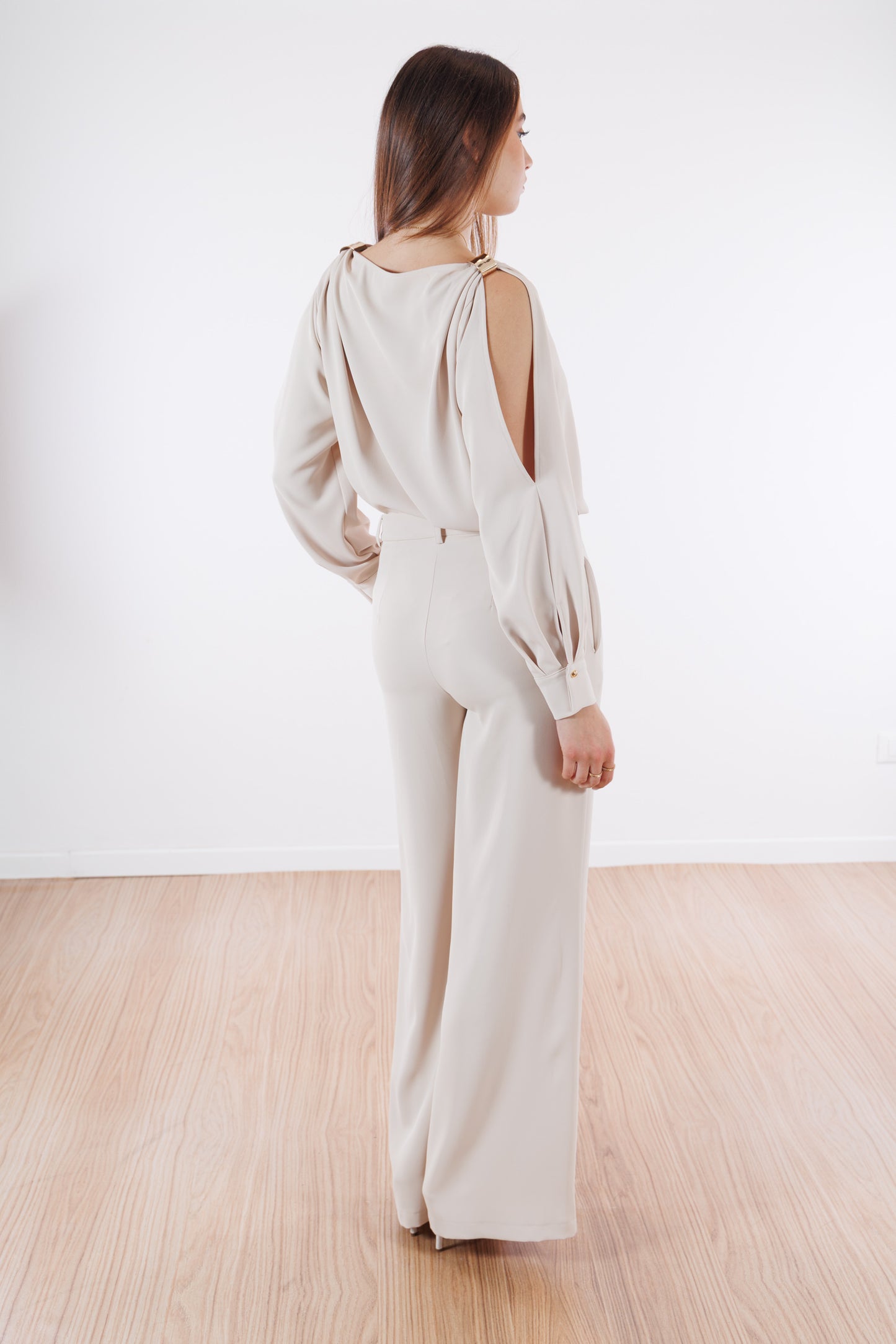 Blusa fluida anelli dorati