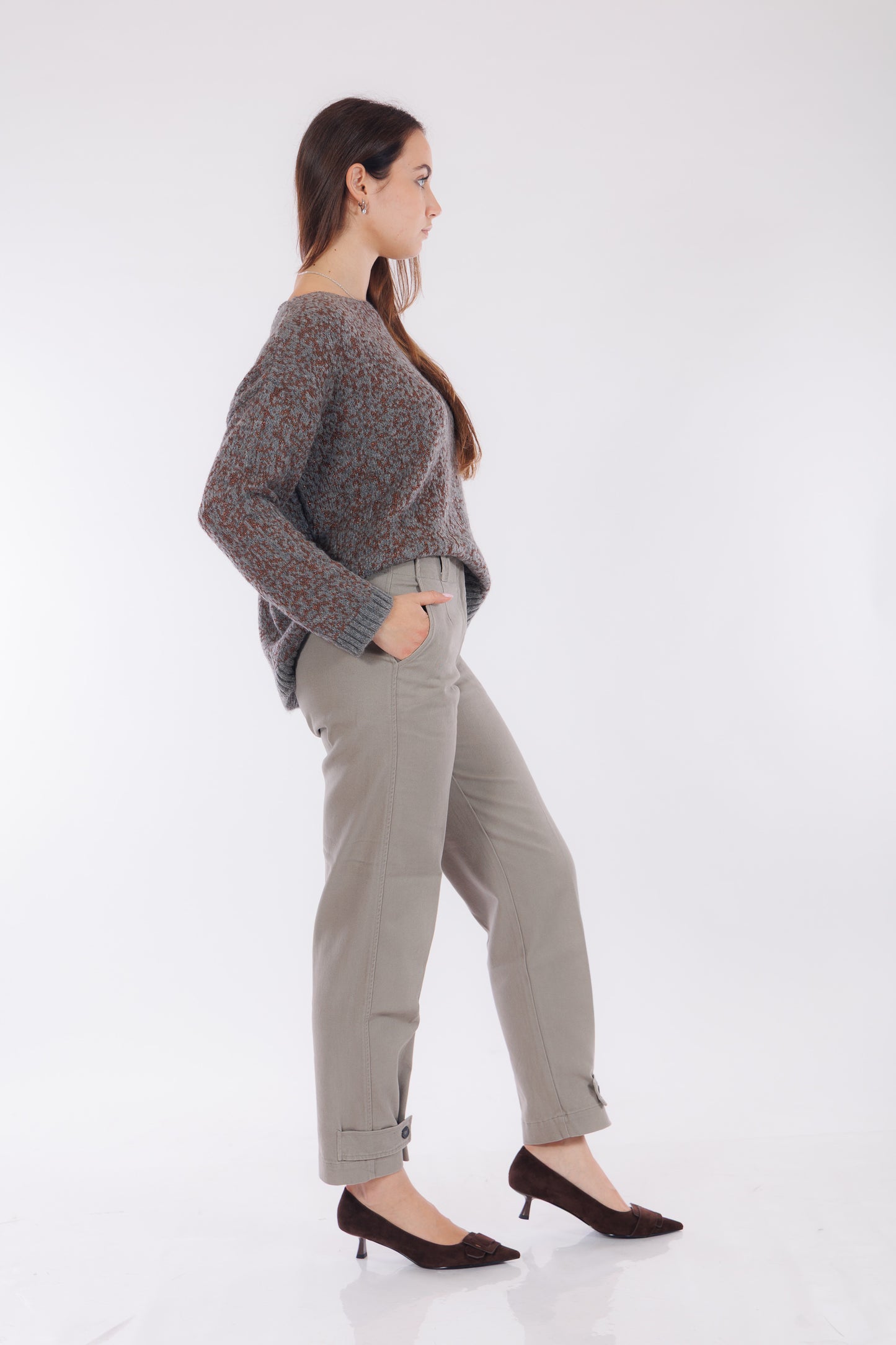 Pantalone gabardina con bottone