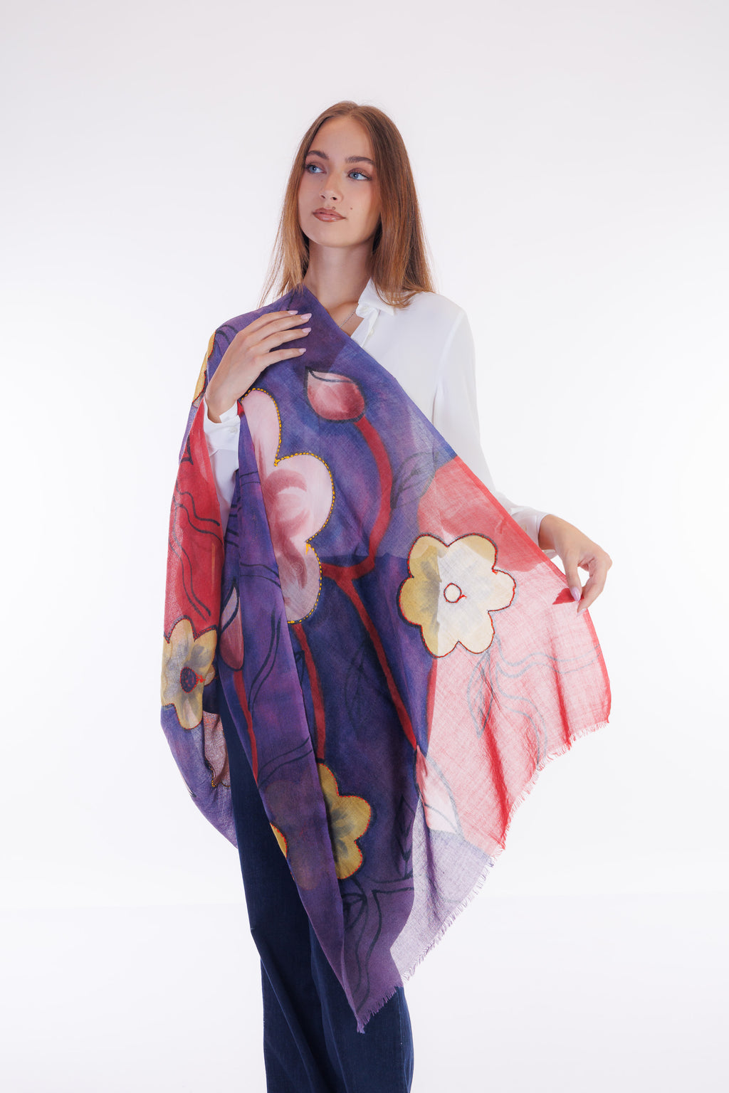 Foulard lana ricamato a mano
