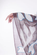 Foulard lana ricamato a mano