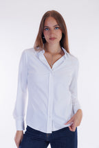 Camicia stretch lava e indossa