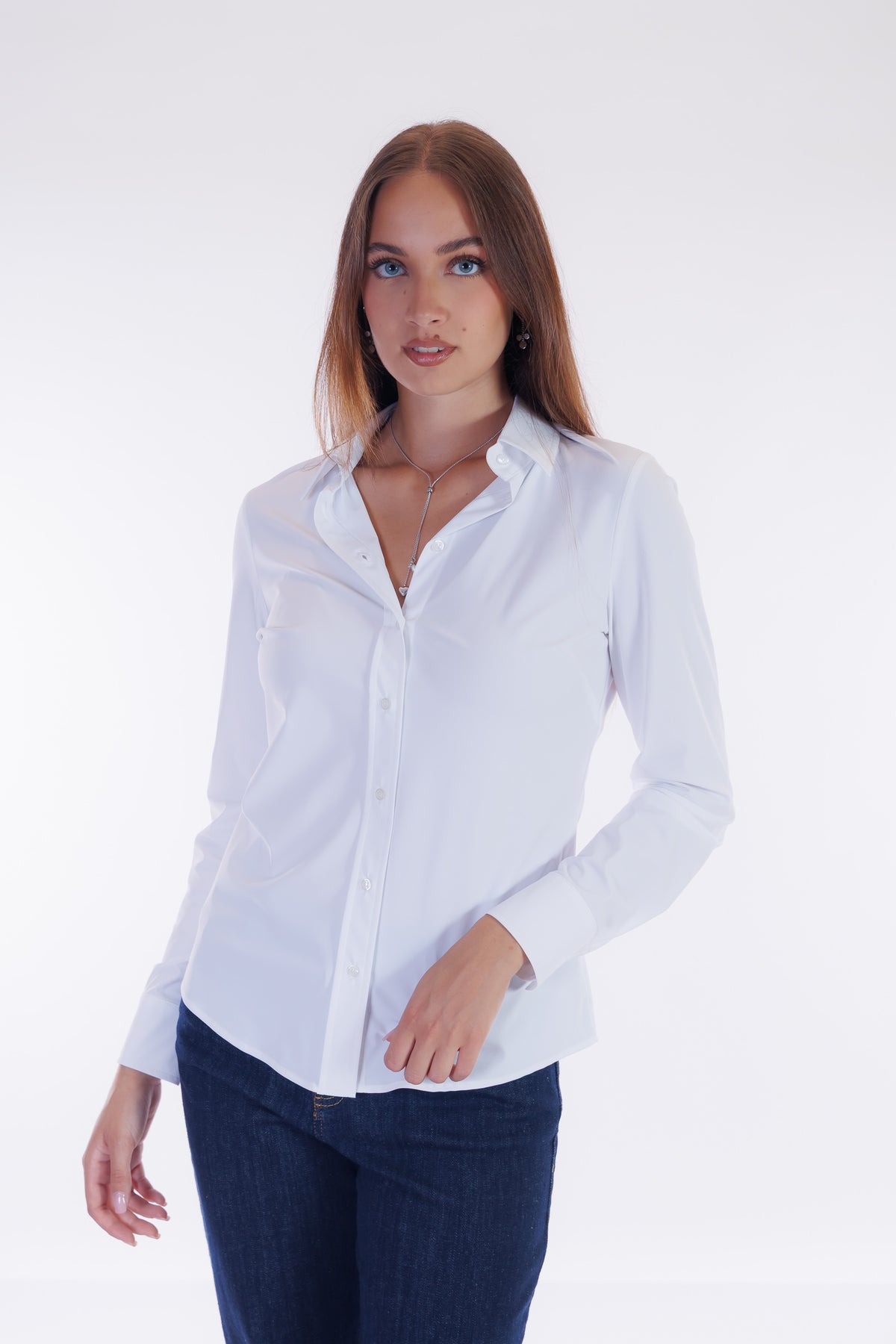 Camicia stretch lava e indossa