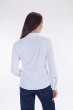 Camicia stretch lava e indossa