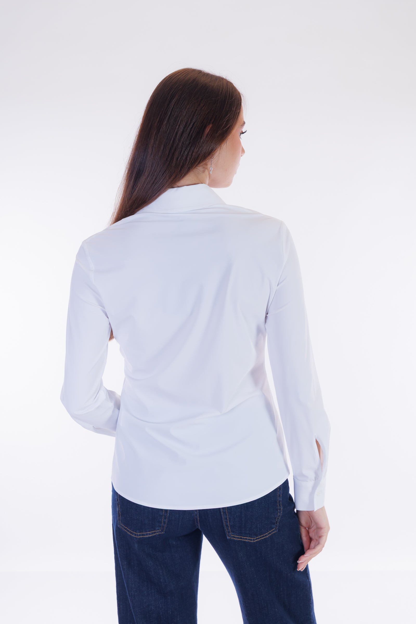 Camicia stretch lava e indossa
