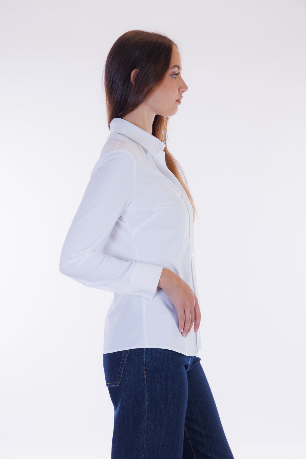 Camicia stretch lava e indossa