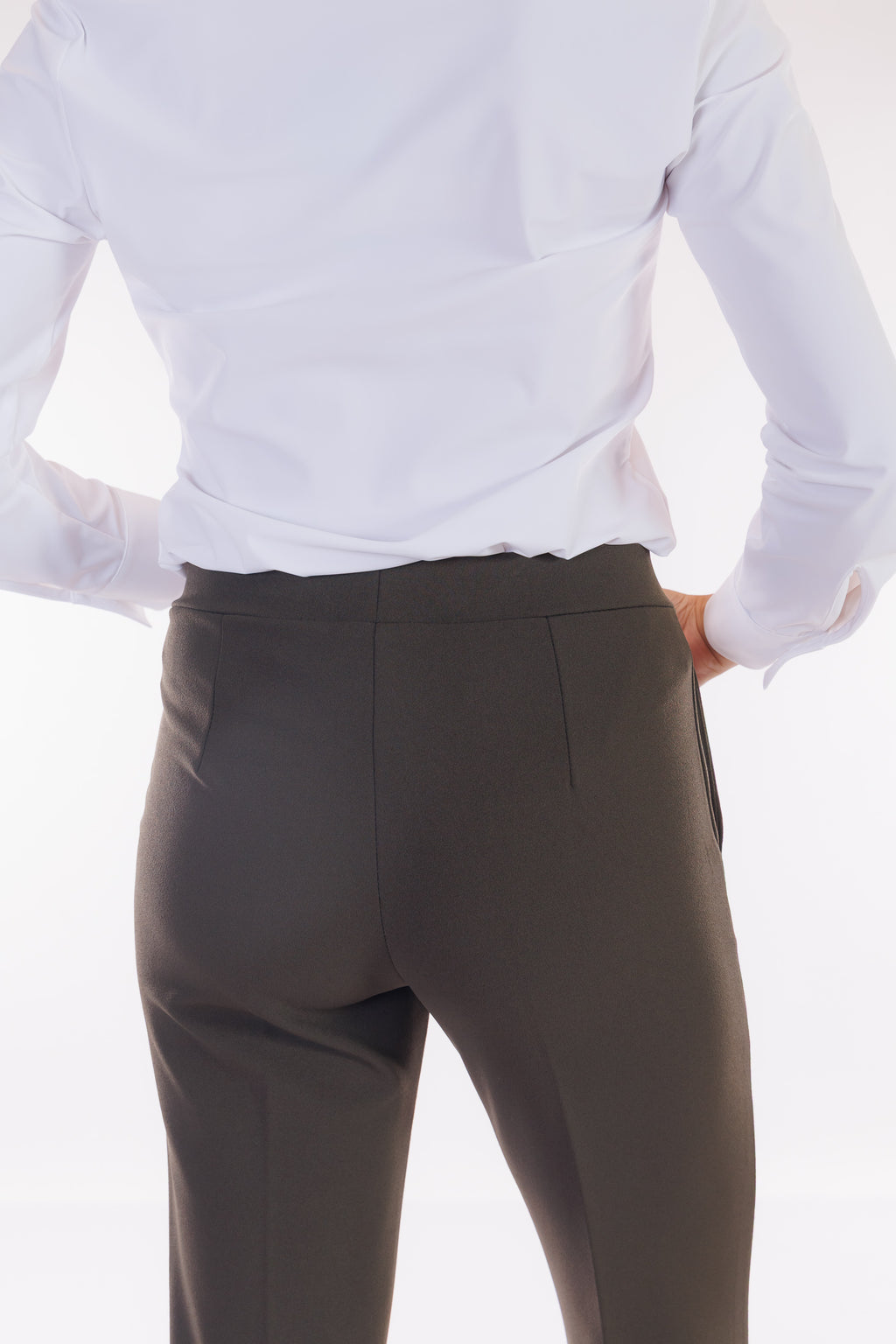 Pantalone largo risvolto crepe