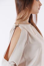 Blusa fluida anelli dorati