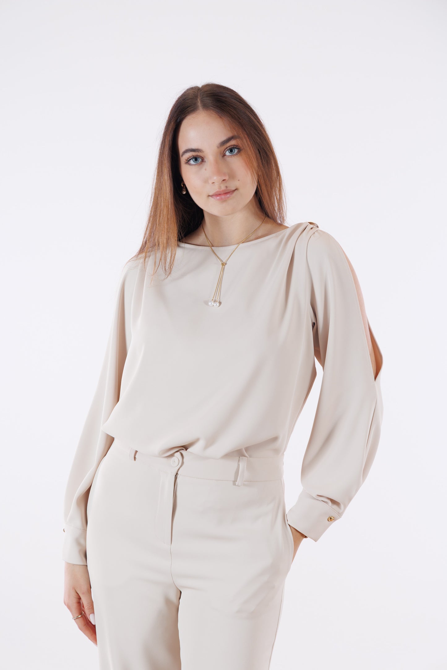 Blusa fluida anelli dorati