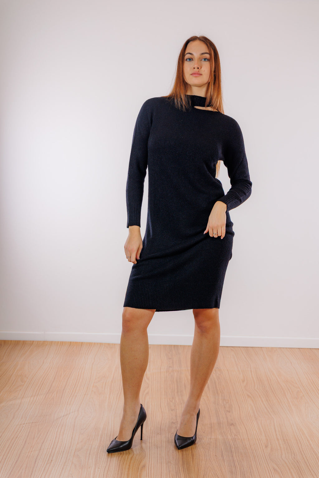 Abito maglia goccia spalla