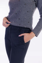 Pantalone chinos elastico lato