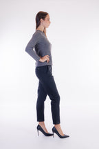Pantalone chinos elastico lato
