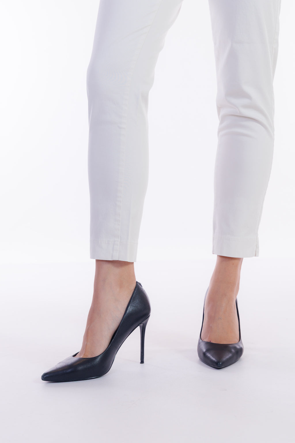 Pantalone chinos elastico lato
