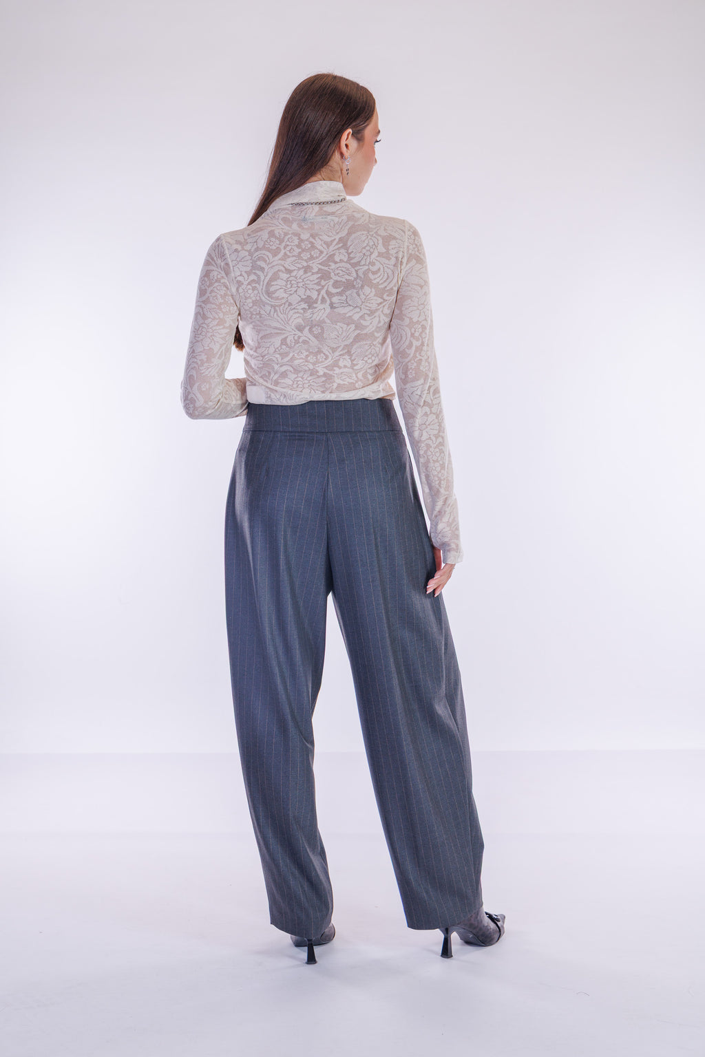 Pantalone balloon con pinces