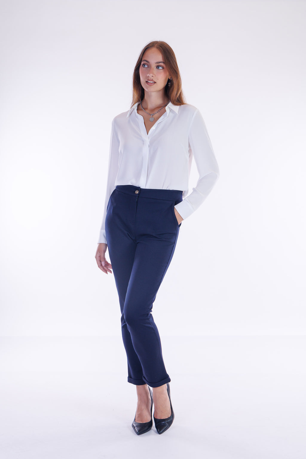 Pantalone slim risvoltino