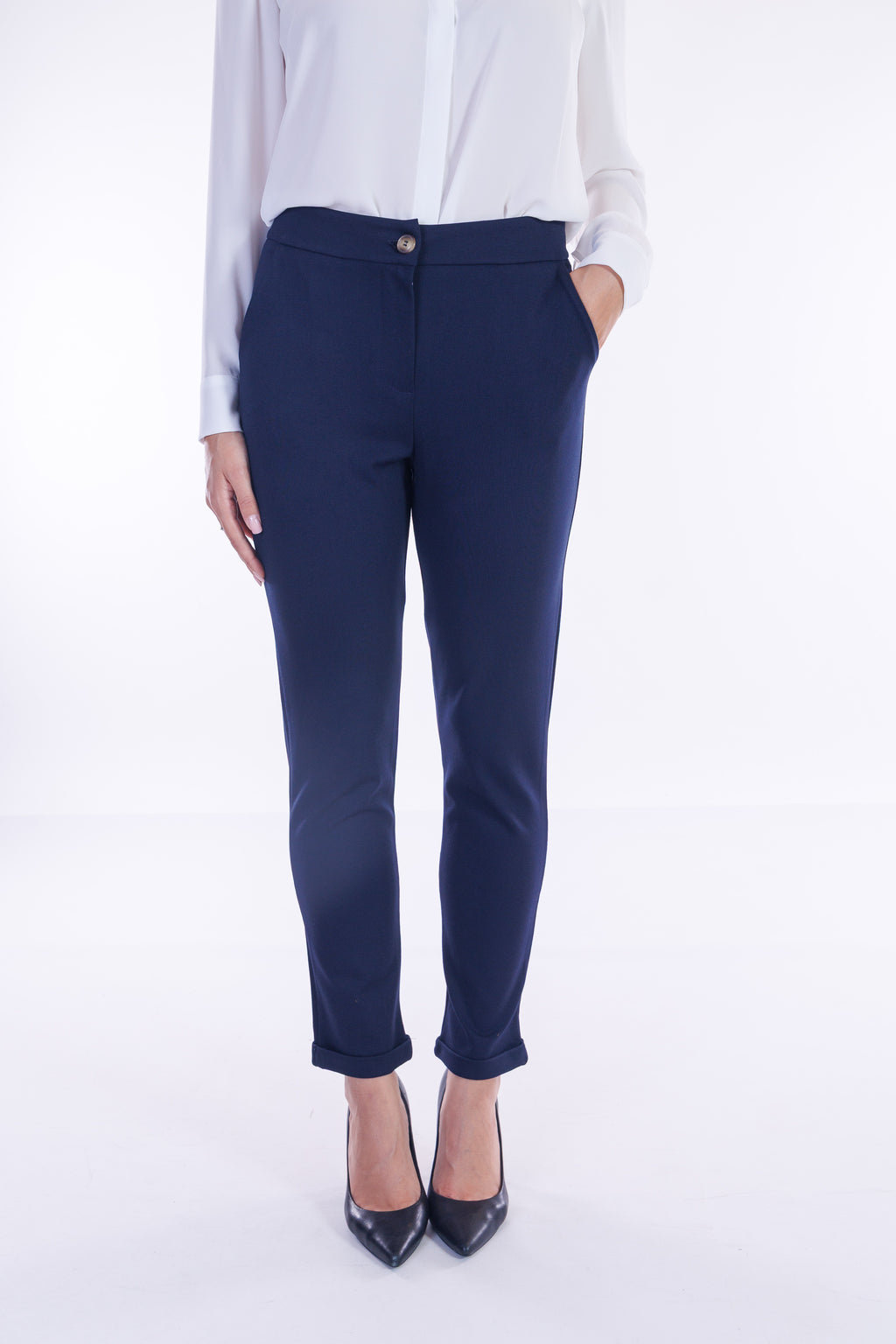 Pantalone slim risvoltino