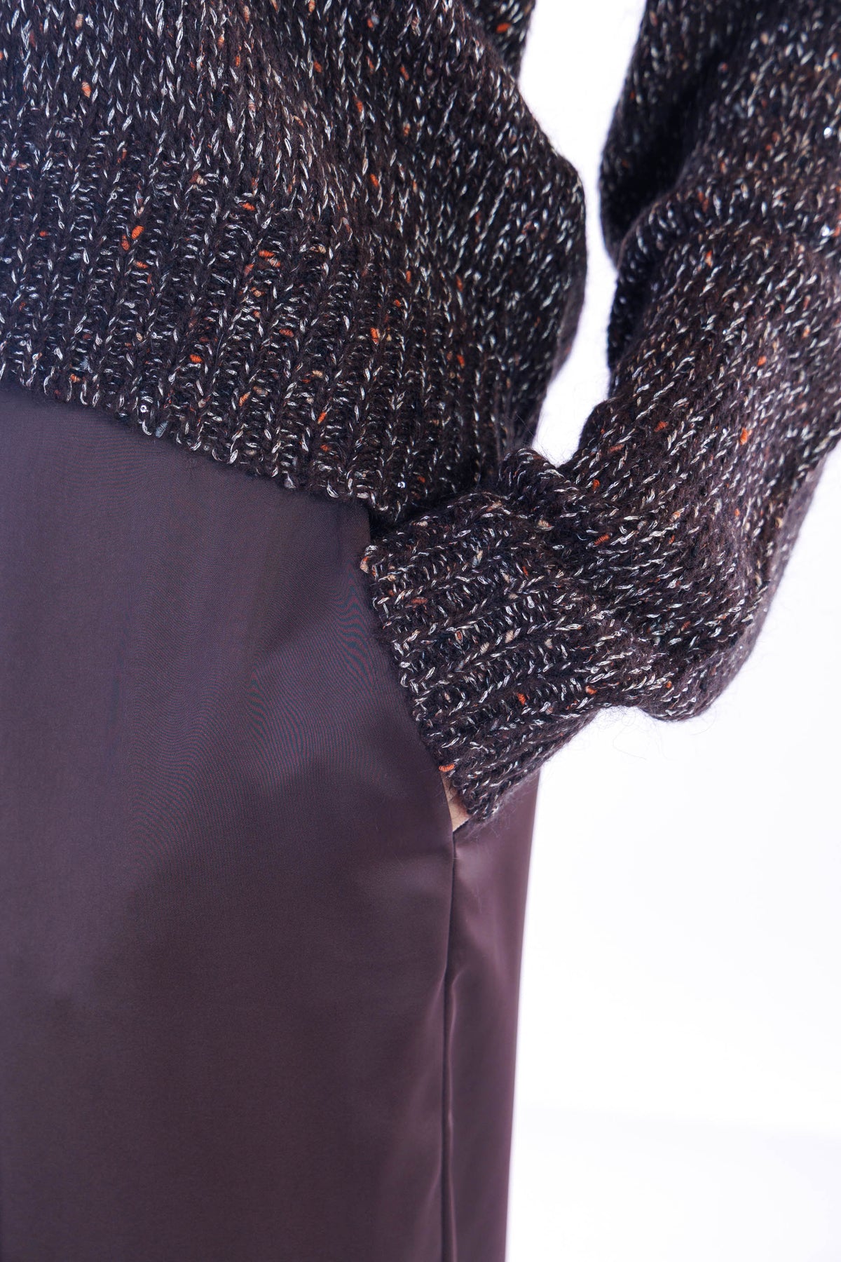 Pantalone largo raso