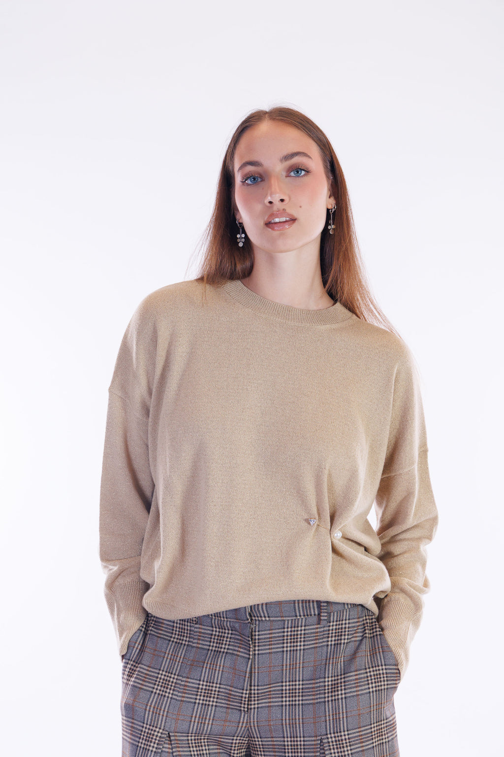 Maglia lana vergine spilla