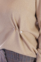Maglia lana vergine spilla