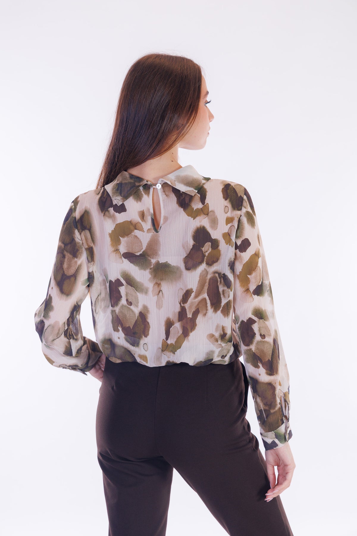 Blusa fantasia collo ad anello