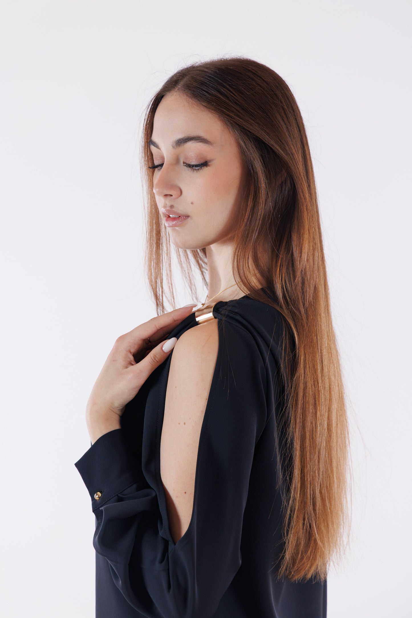 Blusa fluida anelli dorati