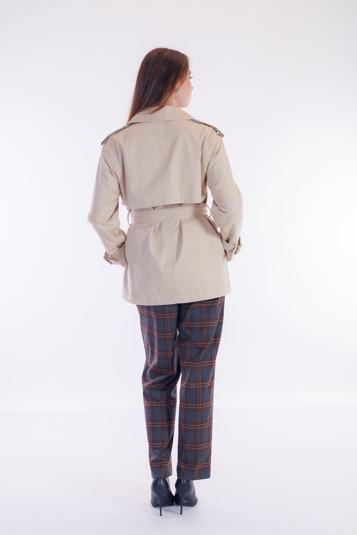 Trench corto