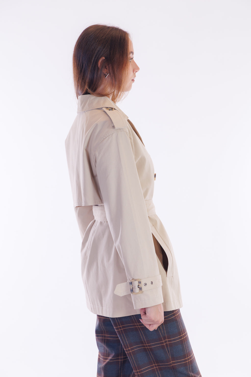 Trench corto