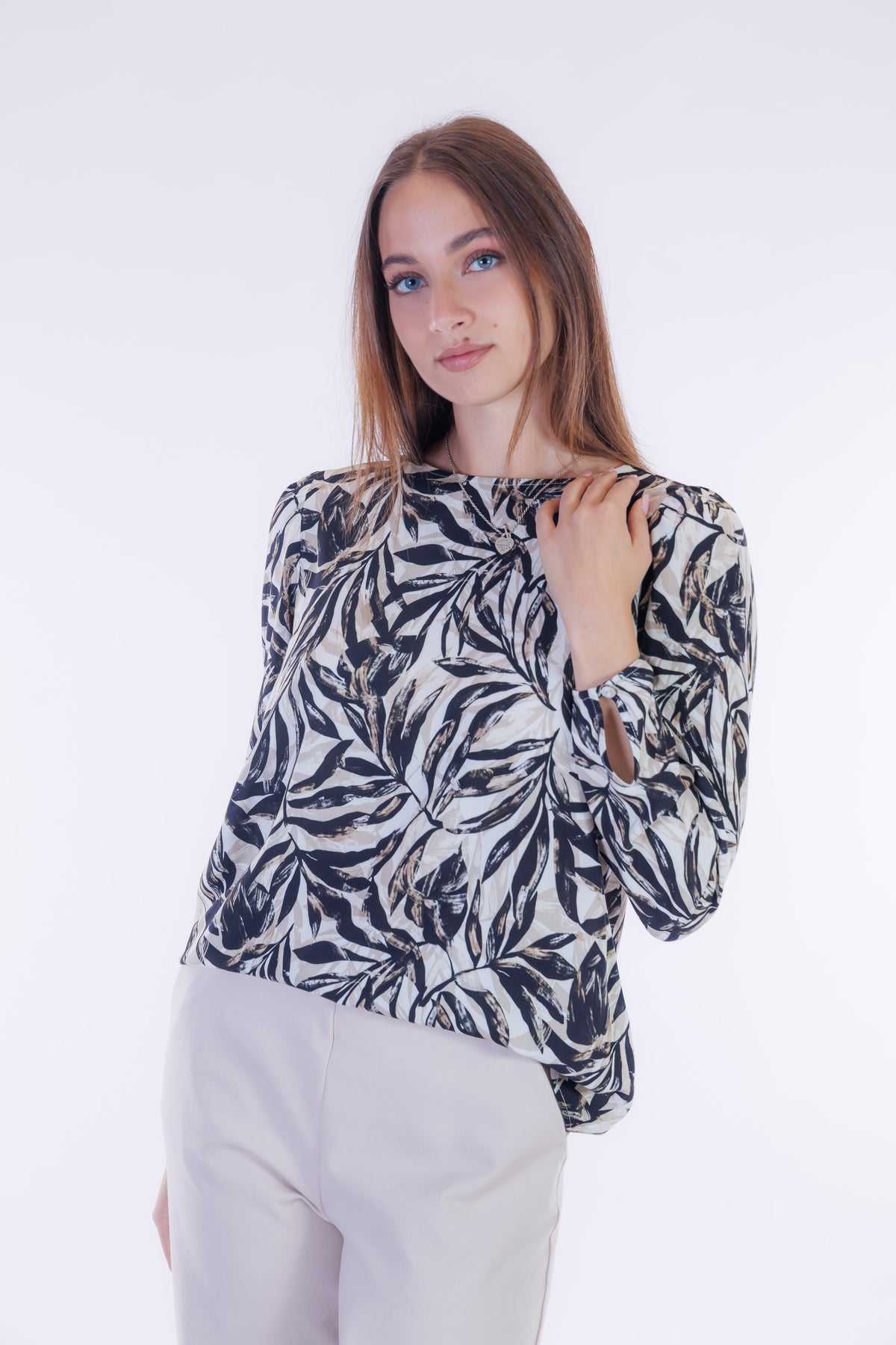 Blusa fantasia foglie