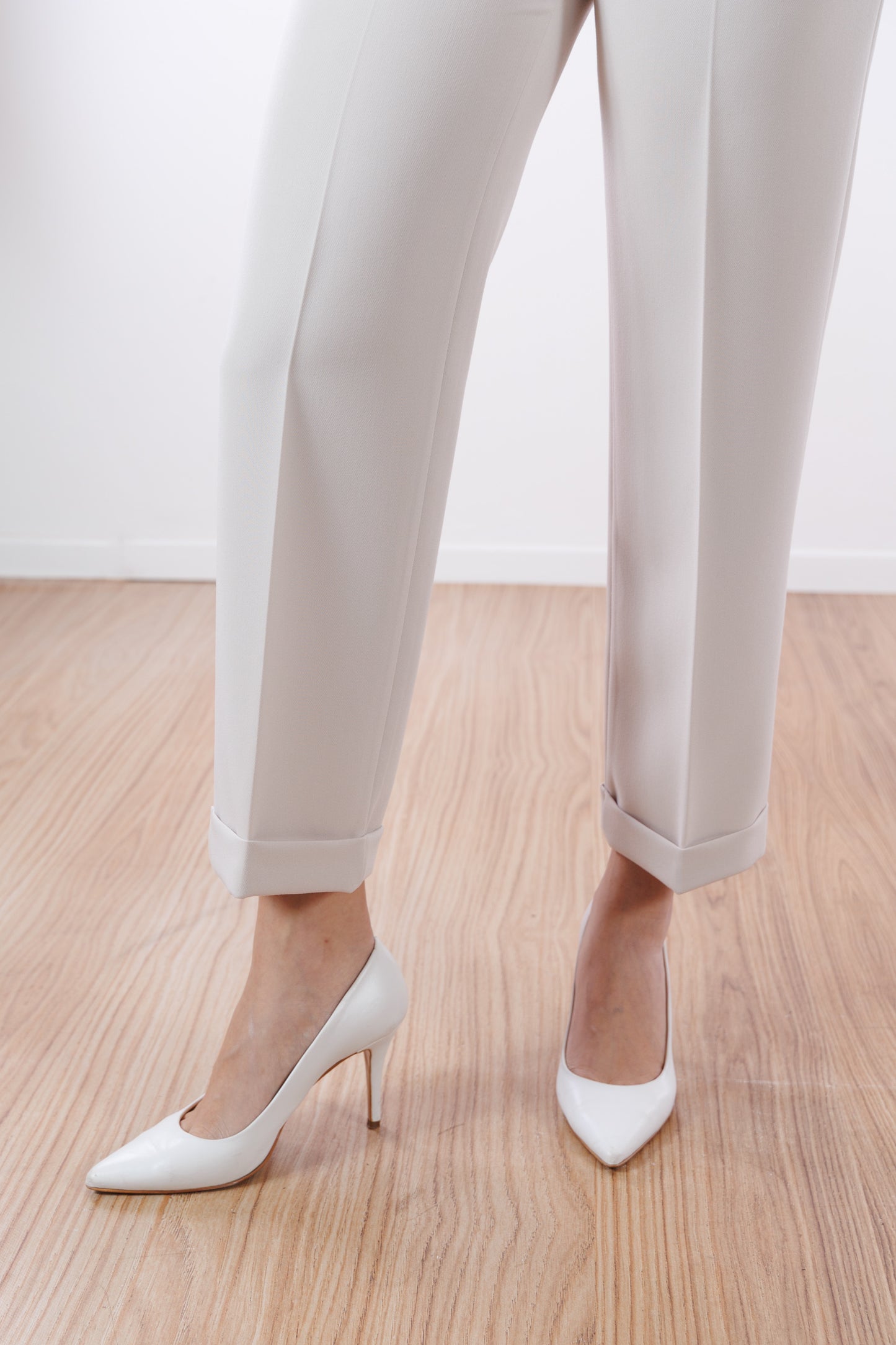 Pantalone cropped risvoltino