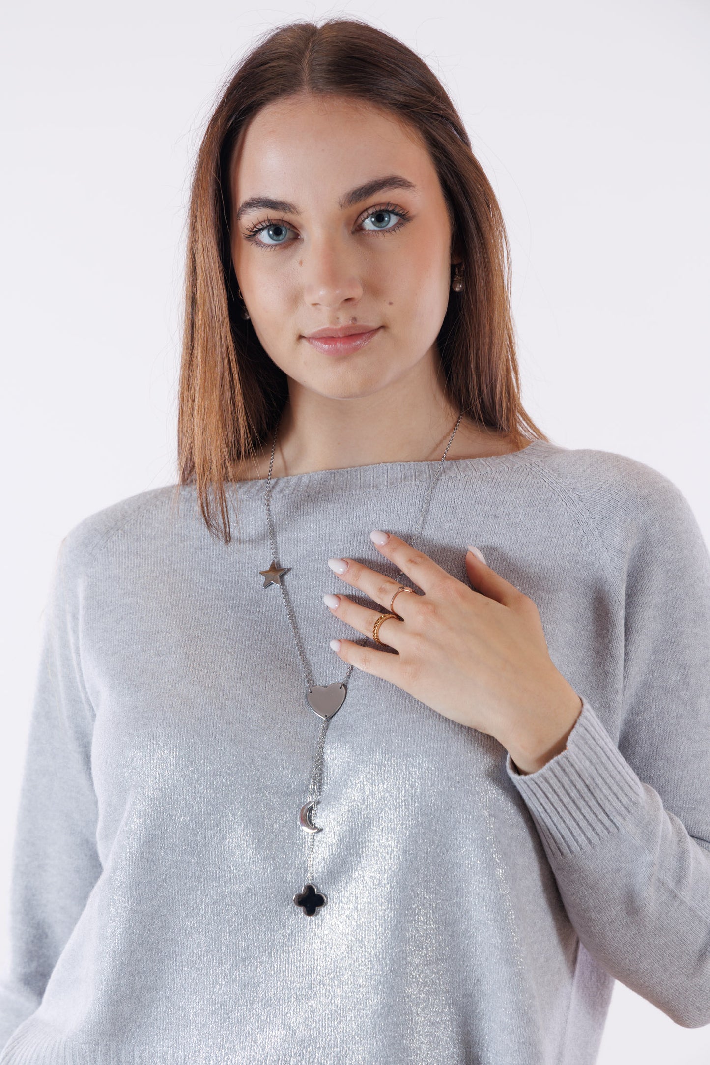 Collana lunga argentata