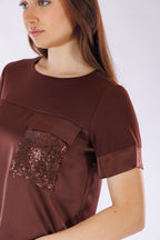T-shirt raso, jersey e paillettes