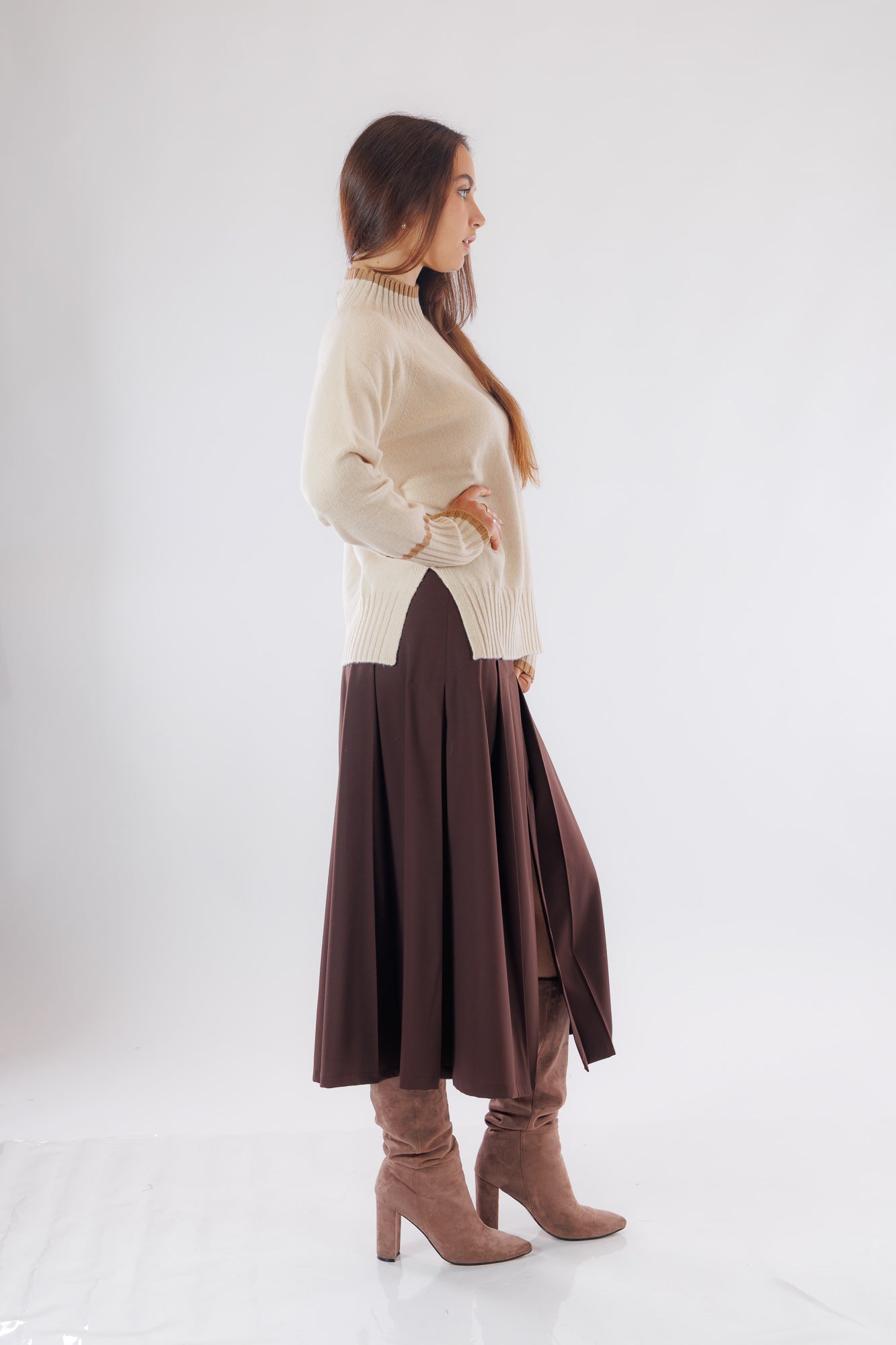 Maglia collo in piedi bordi a contrasto