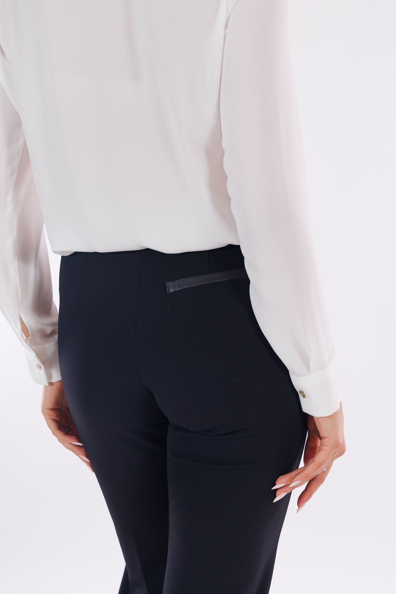 Pantalone flare inserto ecopelle