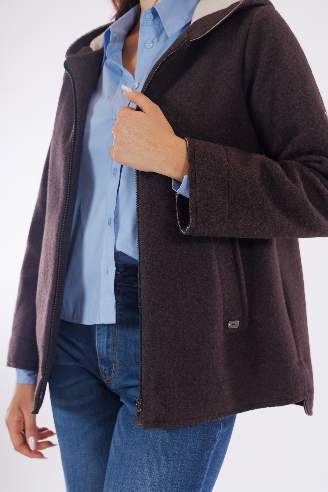 Giacca zip e cappuccio