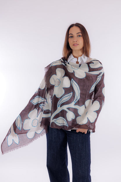 Sciarpa ricamata e dipinta a mano