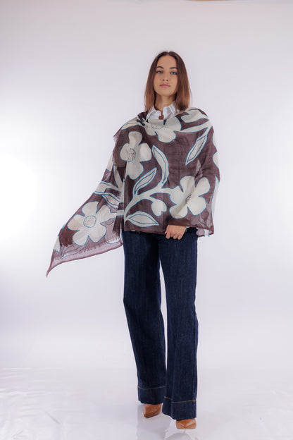 Sciarpa ricamata e dipinta a mano