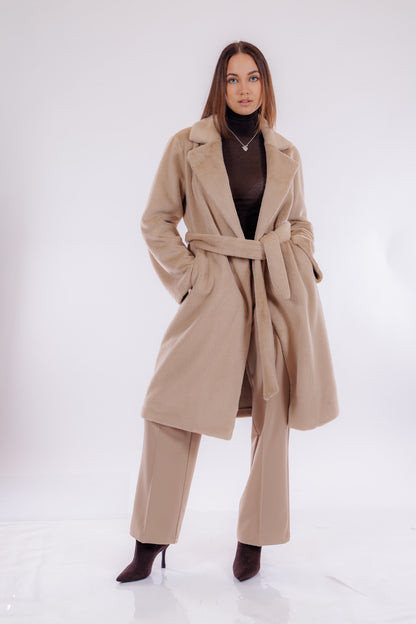 Cappotto eco pelliccia lunga