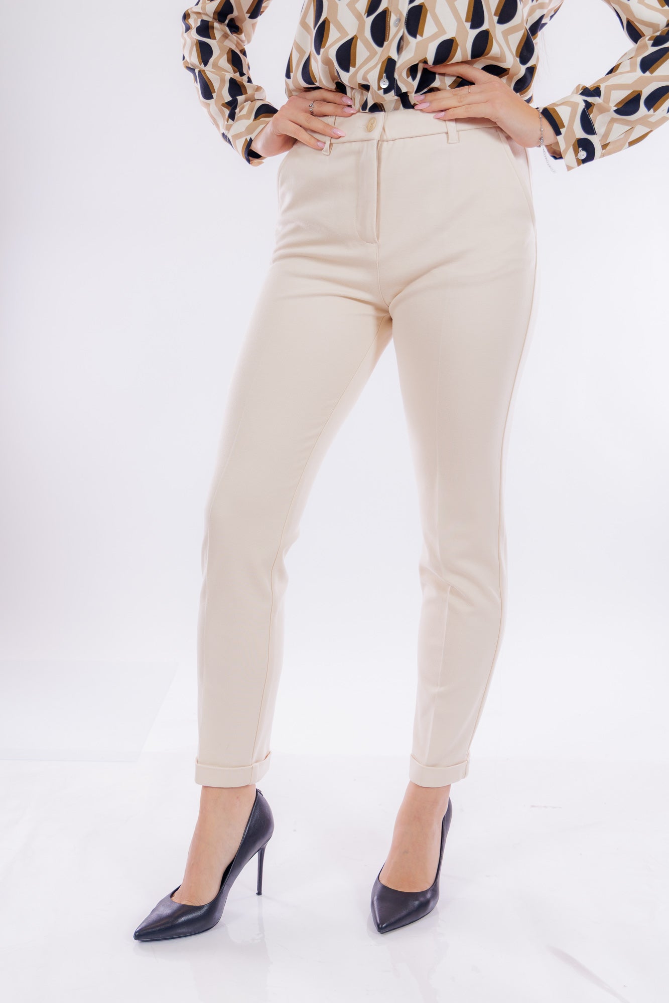 Pantalone chino risvolto