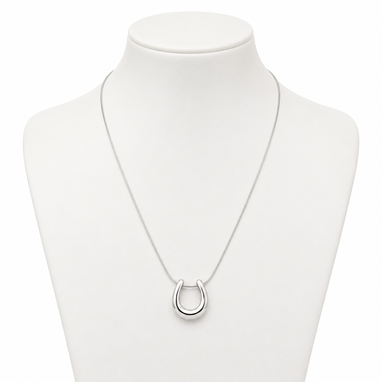 Collana ferro di cavallo