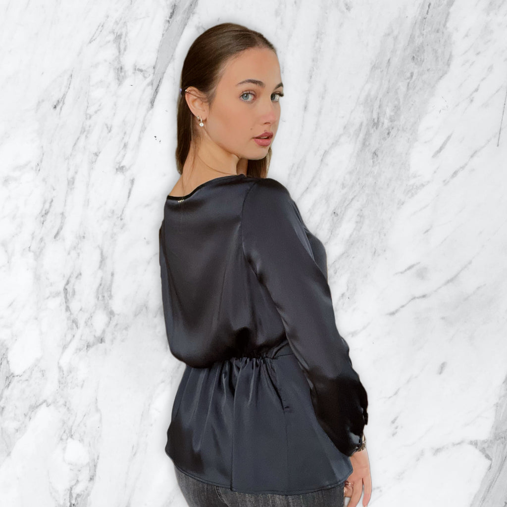 Blusa raso arriccio in vita