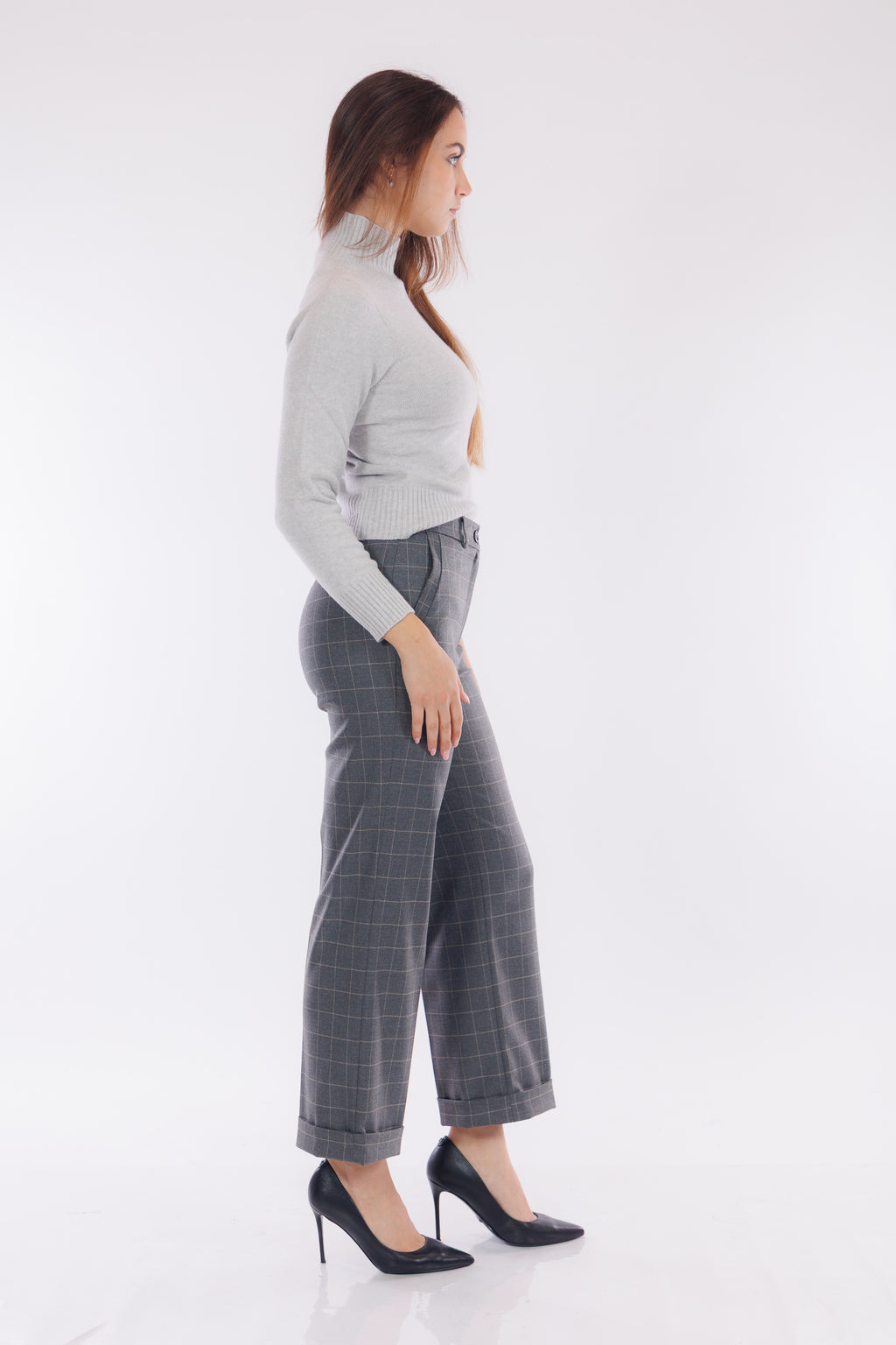 Pantalone ampio finestrato