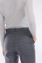 Pantalone ampio finestrato