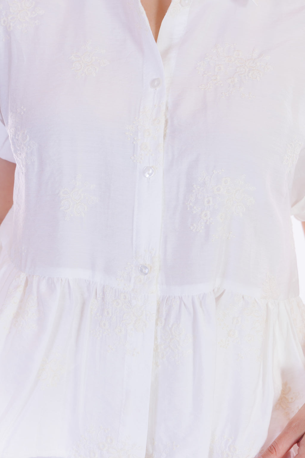 Camicia balza ricami