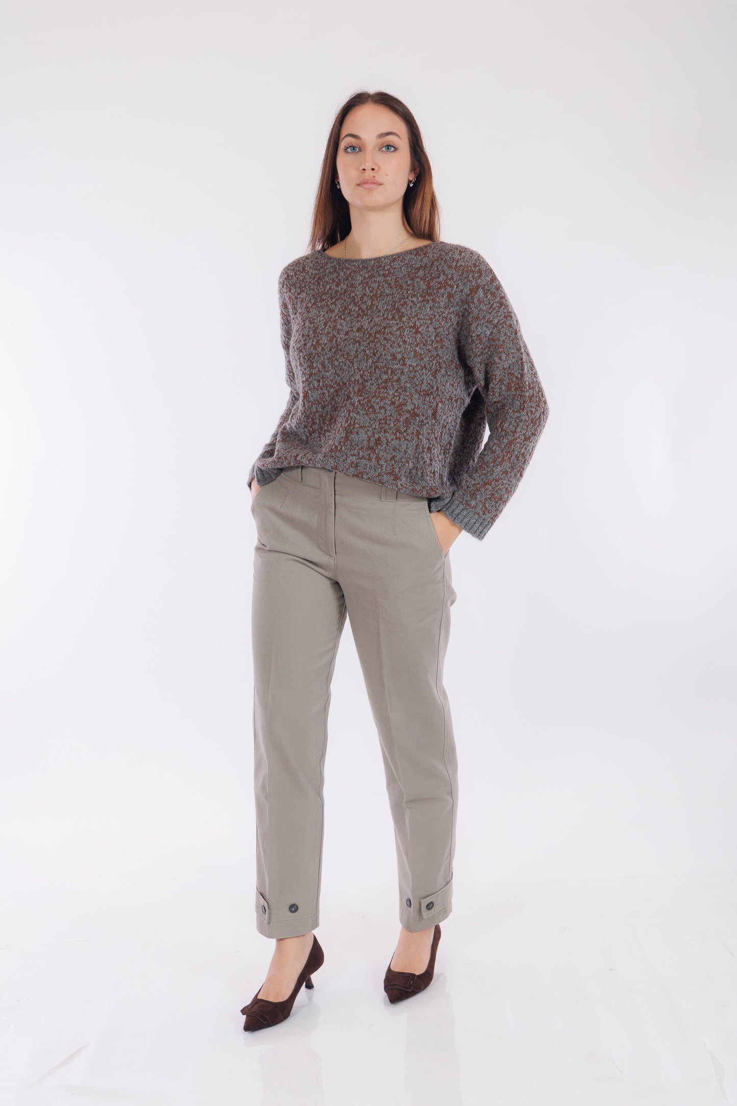Pantalone gabardina con bottone
