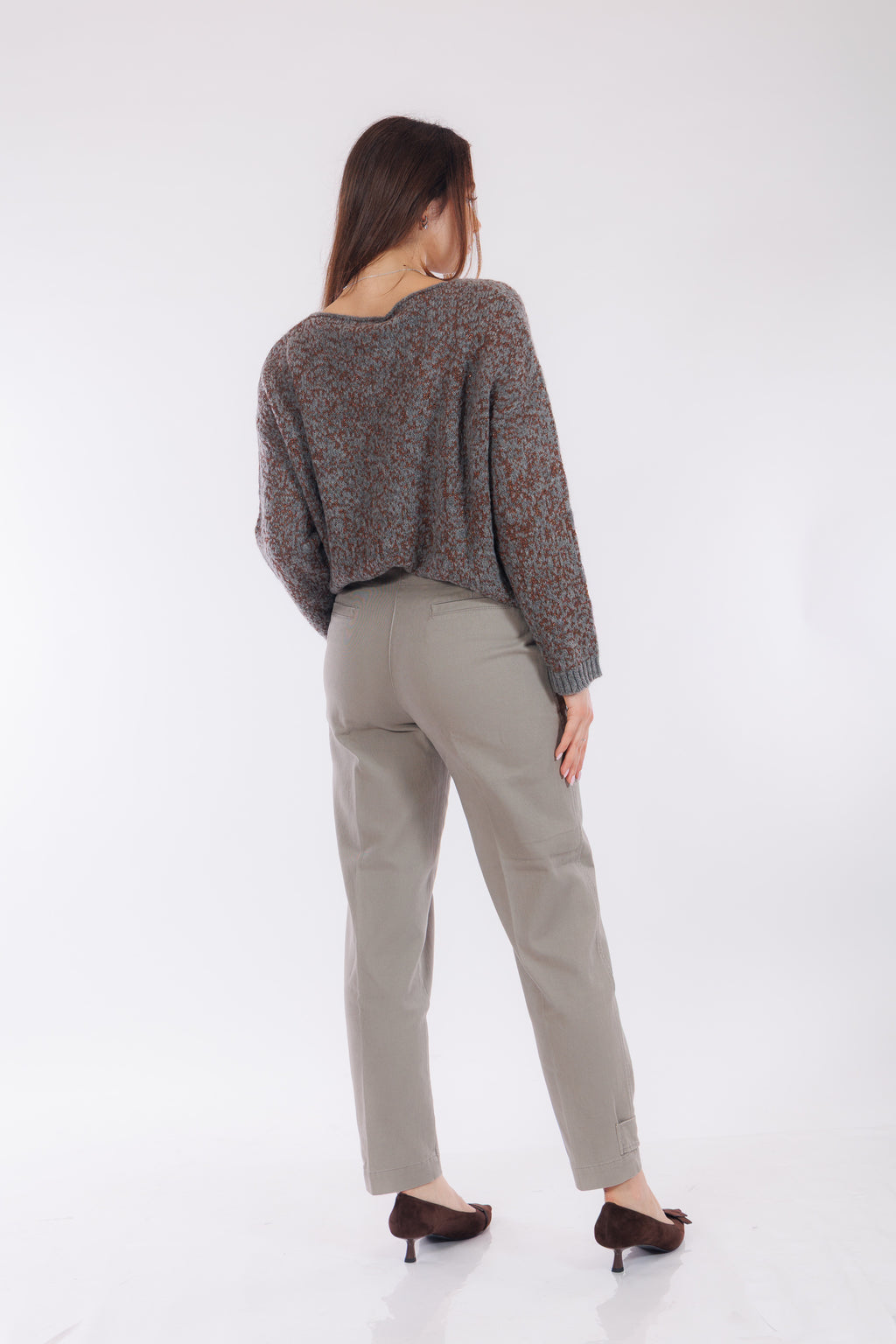 Pantalone gabardina con bottone