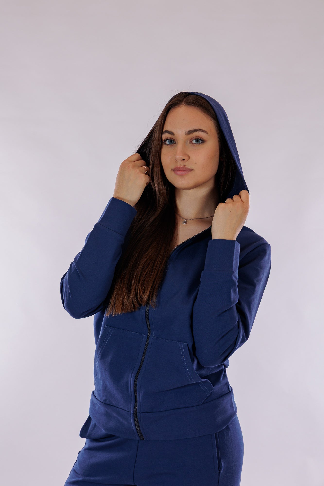 Felpa zip e cappuccio