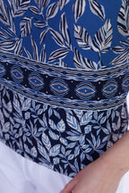 Maglia fantasia foglie