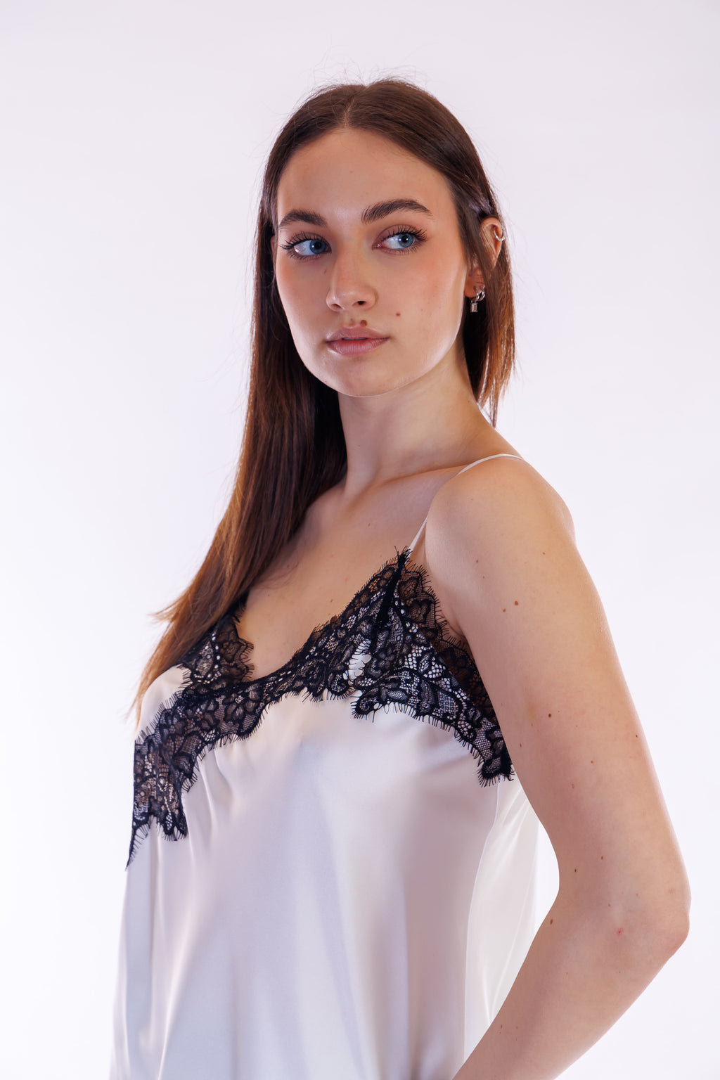 Top asimmetrico pizzo