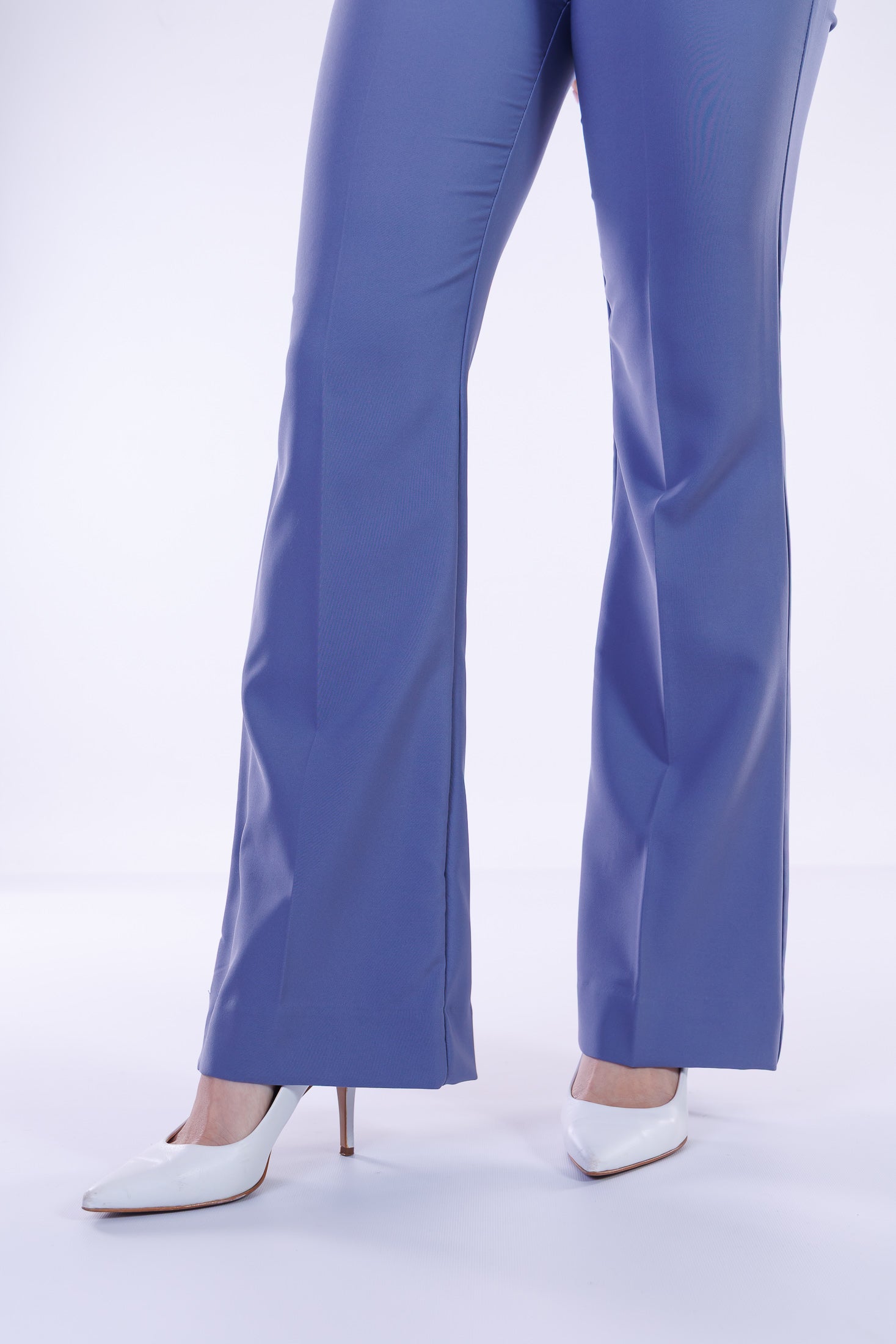 Tailleur pantalone a zampa