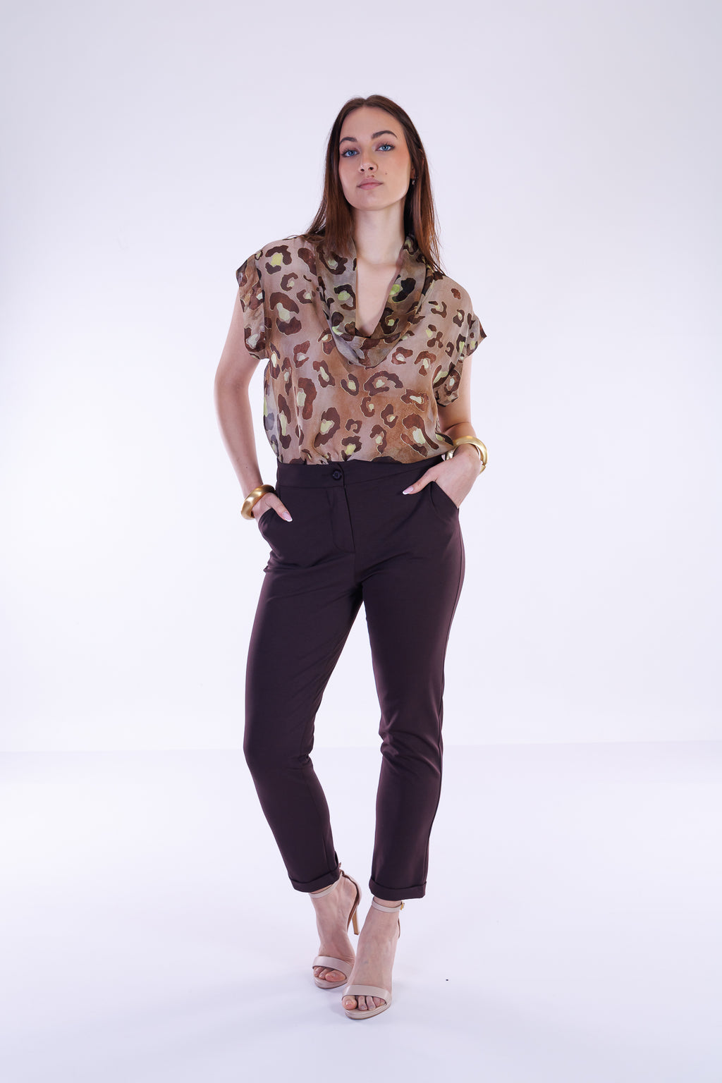 Pantalone con risvolto