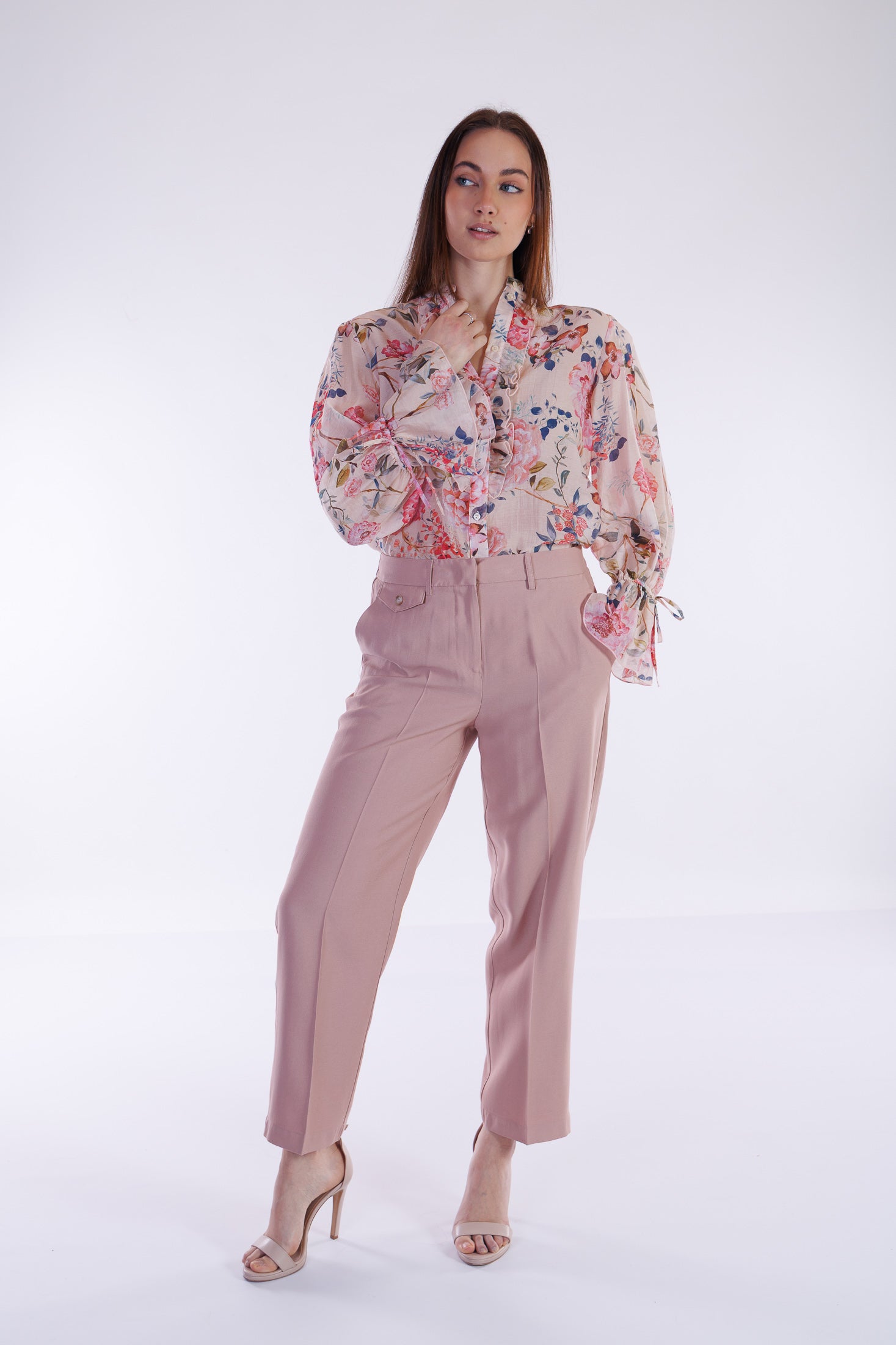 Camicia floreale con rouches